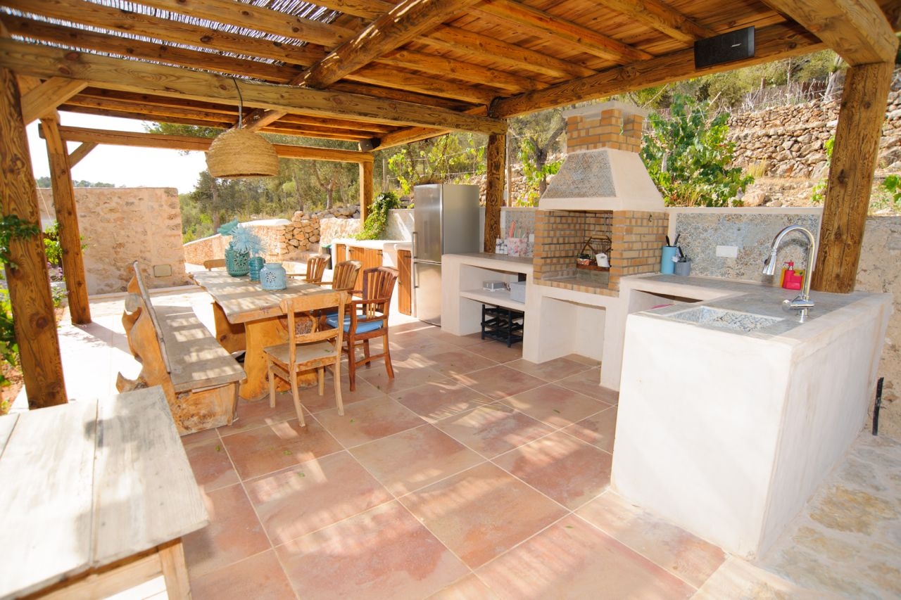 Kelosa 20 Large reformed finca with landscape view Can Tomas