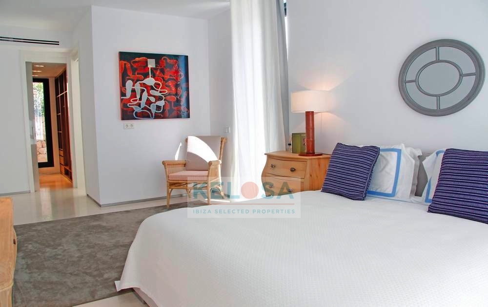10 kelosa ibiza Modern luxury villa with sea view in Roca Llisa wm