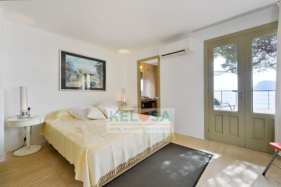 09 Kelosa ibiza Waterfront property in the Es Cubells