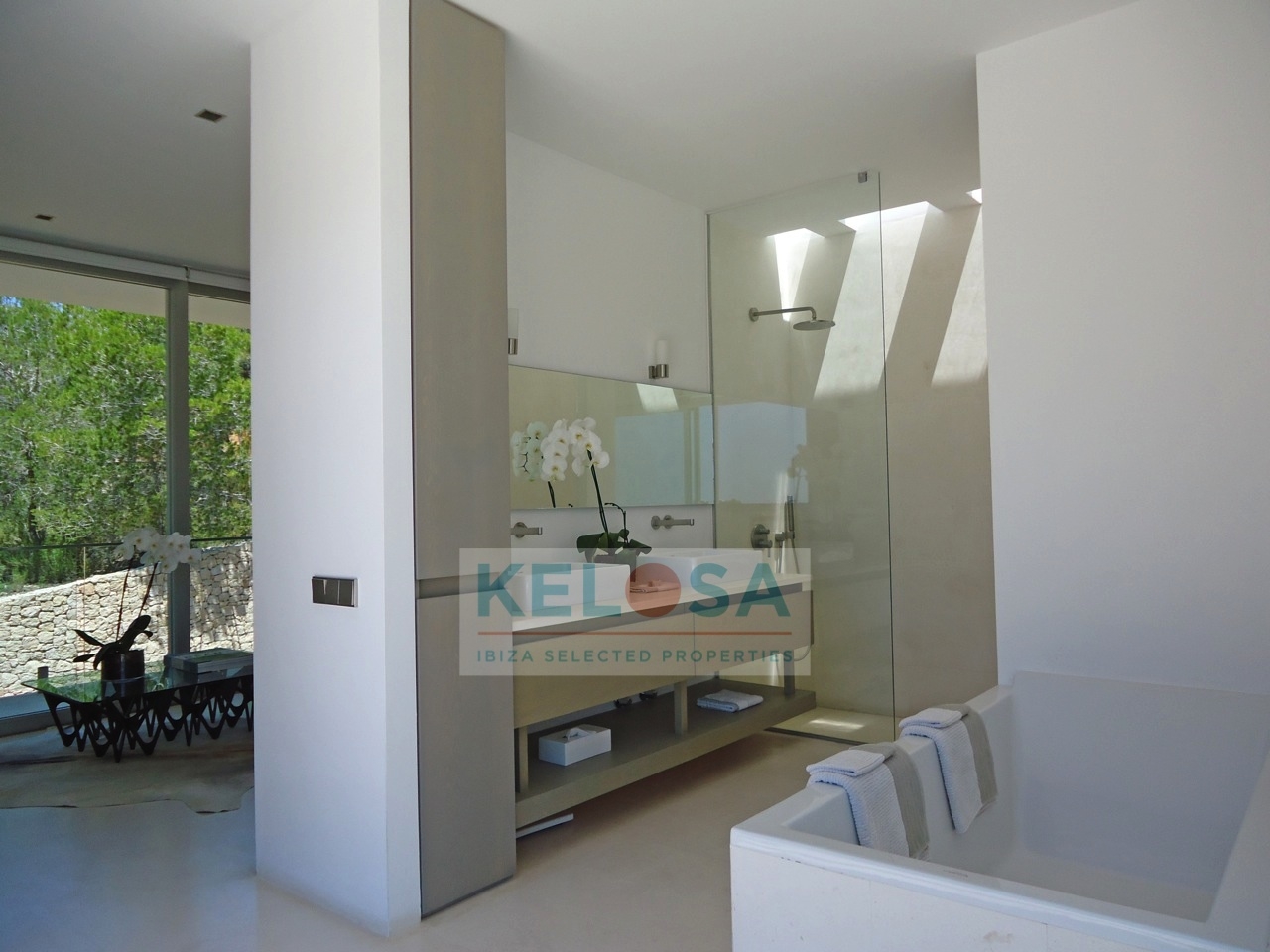 19 Kelosa Ibiza Iconic architectural villa by Cala Salada wm