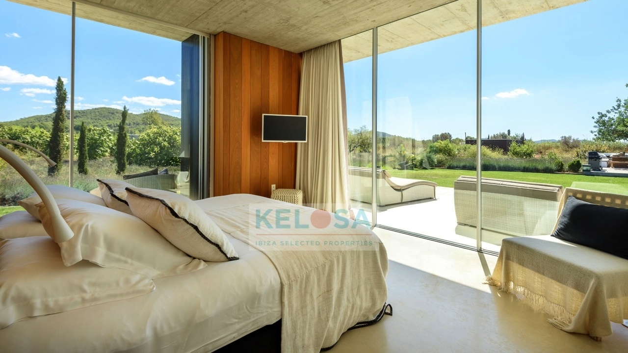 17 Kelosa Ibiza Contemporary luxury villa by Atzaro wm