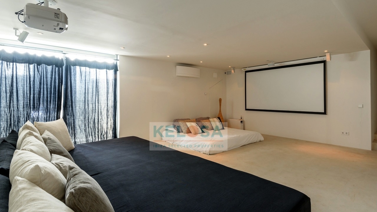 22 Kelosa Ibiza Contemporary luxury villa by Atzaro wm
