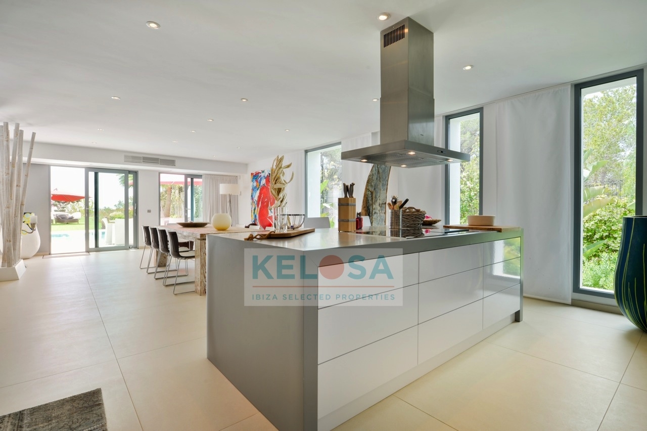 05 Kelosa ibiza Large modern villa with sea view Talamanca wm 001