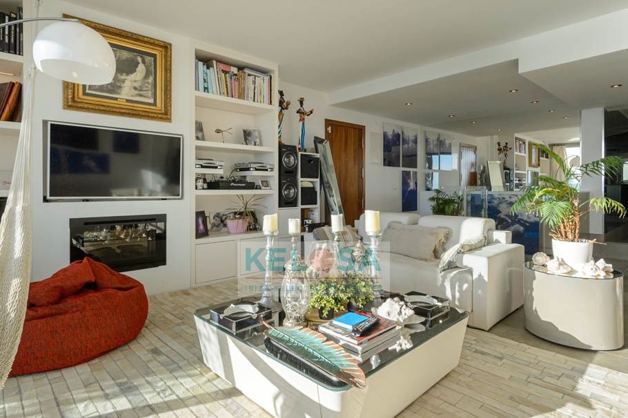 04 Kelosa ibiza Modern duplex apartament with seaview puig des molins wm RETOC