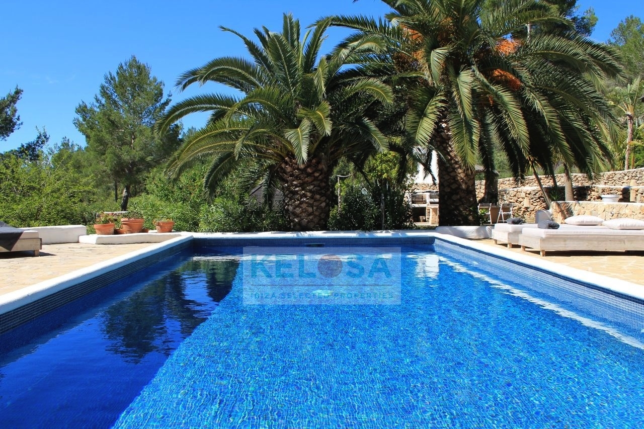 Kelosa 06 Ibiza Reformed country house with view in San Jose wm