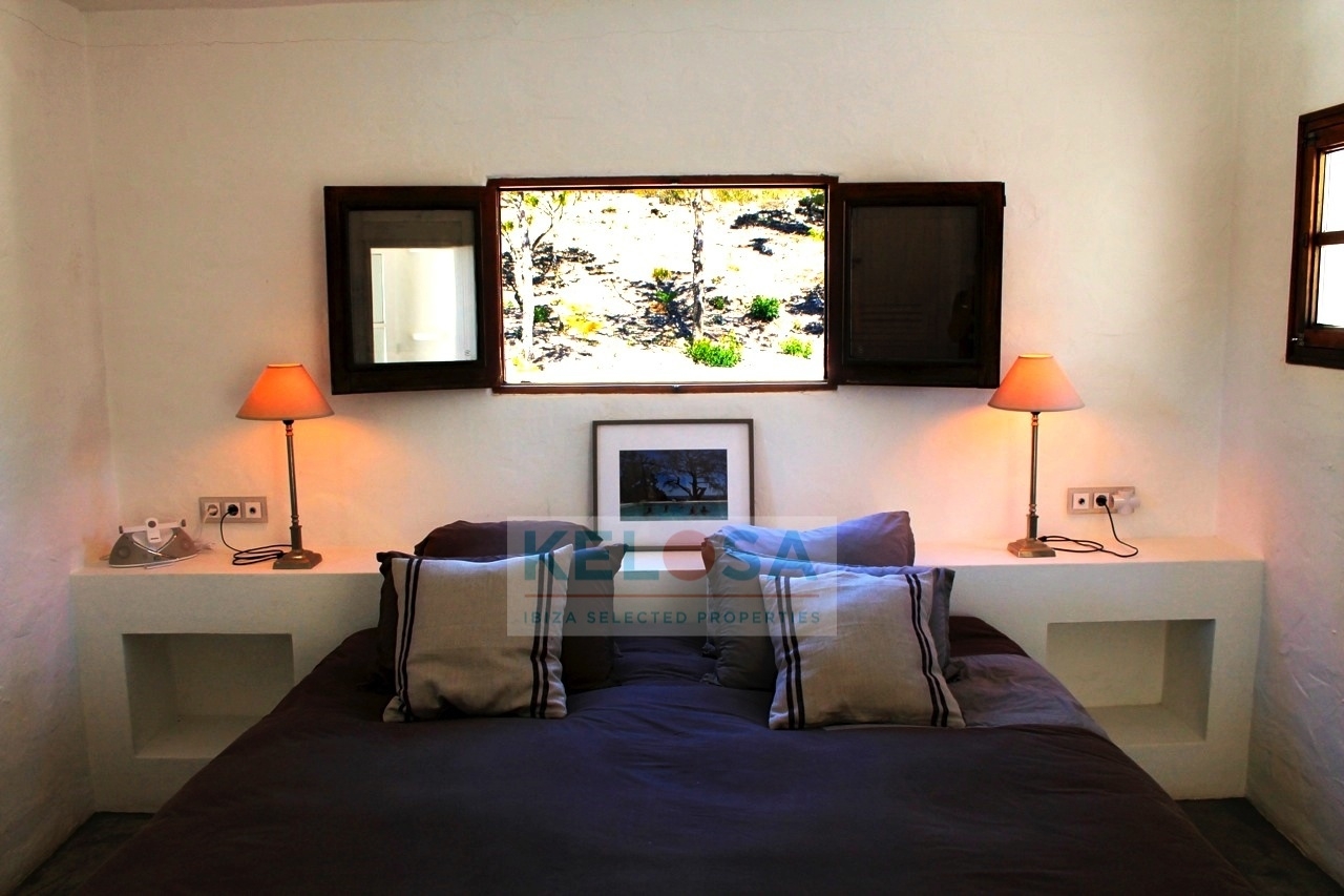 Kelosa 18 Ibiza Reformed country house with view in San Jose wm
