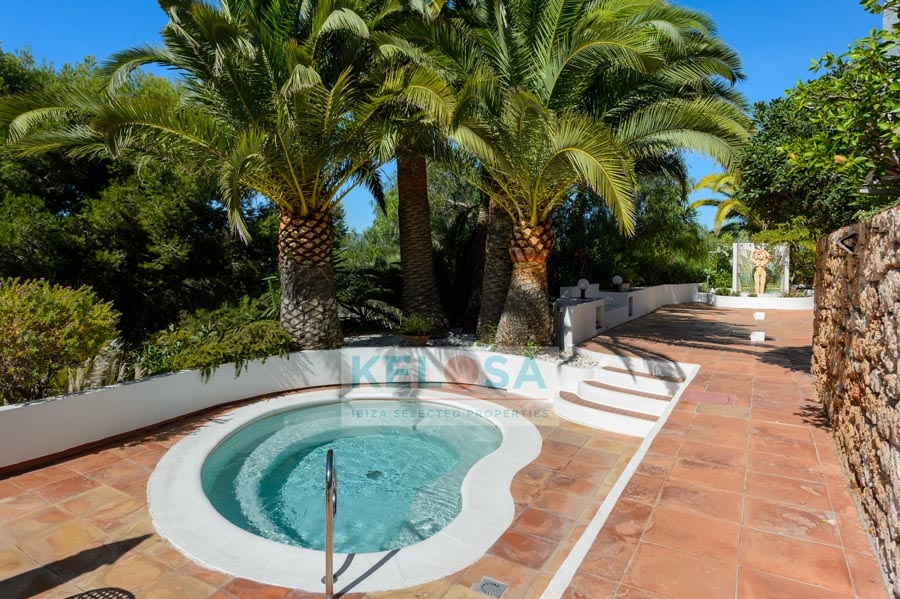 12 Kelosa Ibiza Spacious property with fantastic sea view in Can Pep Simo