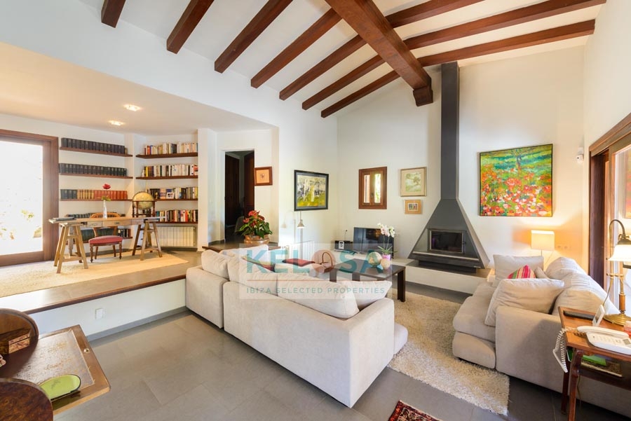 04 kelosa ibiza Classic mediterranean villa in San Agustin WM