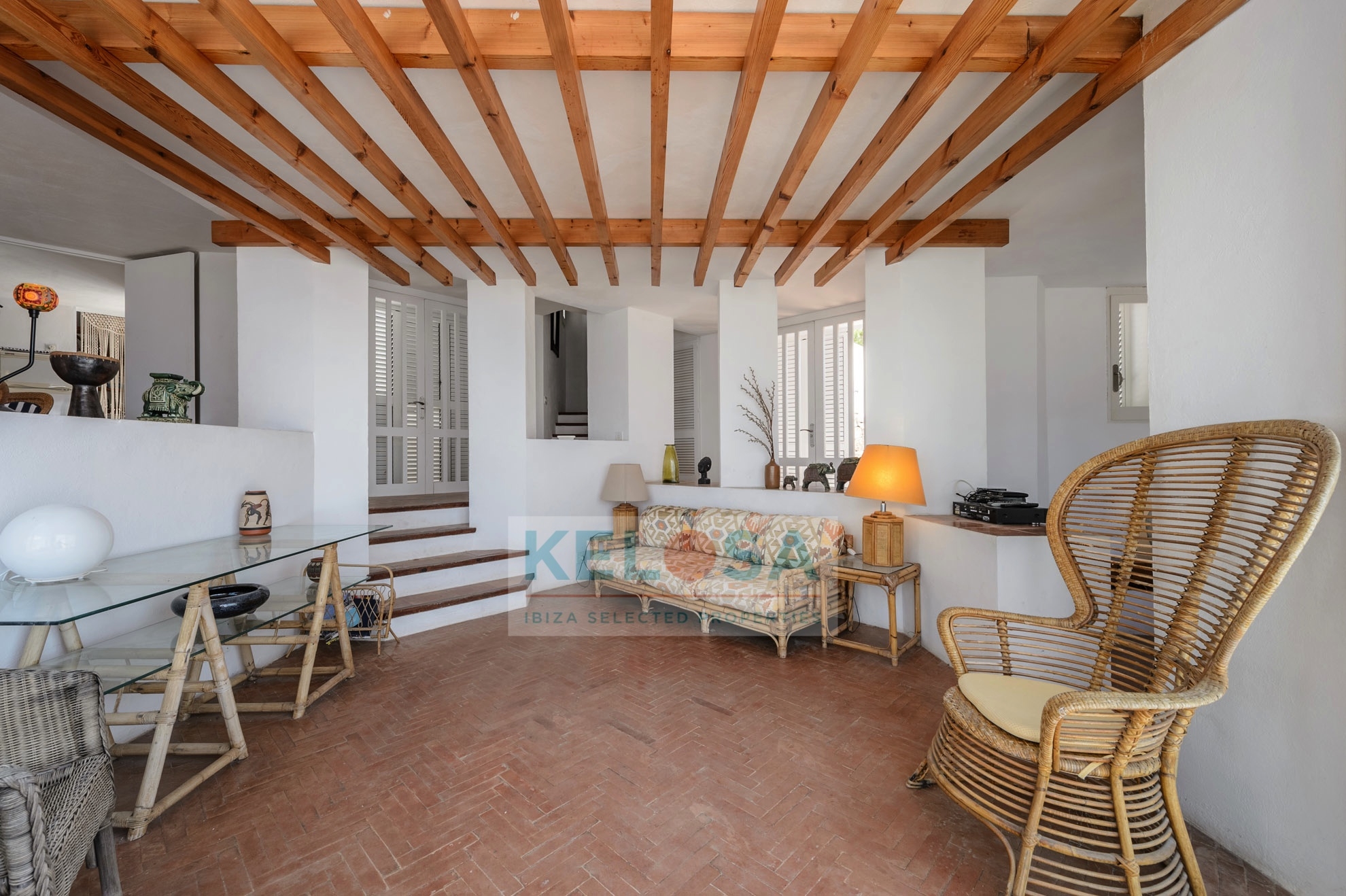 05 Kelosa ibiza classic villa in first line in Calo den Real WM