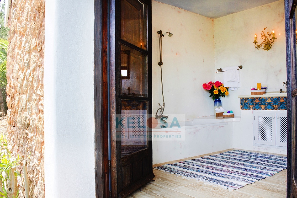 17 Kelosa ibiza Elegant country property with views Morna Valley 2022 WM