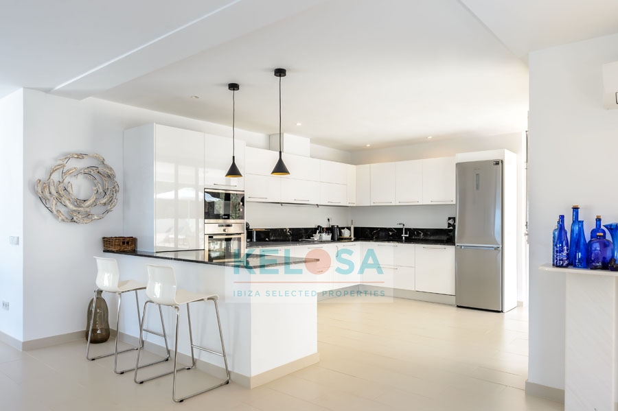 07 Kelosa Ibiza Modernized villa with sea view in Cala Tarida WM
