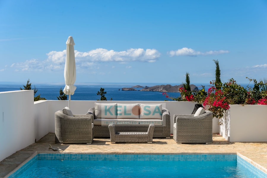 15 Kelosa Ibiza Modernized villa with sea view in Cala Tarida WM