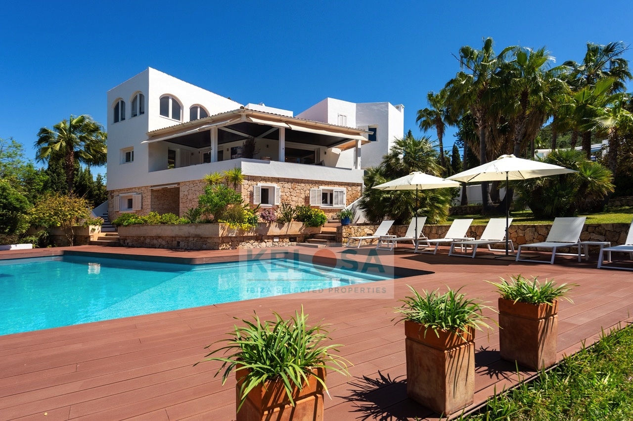 01 kelosa ibiza villa with charming garden near Jesus WM
