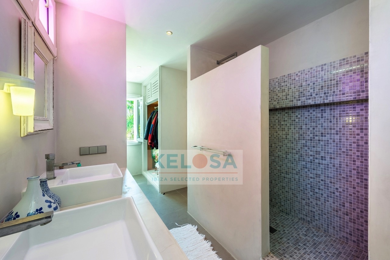 10 kelosa ibiza villa with charming garden near Jesus WM