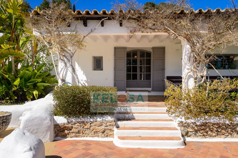 06 Kelosa Ibiza Authentic finca with sea view by Can Furnet