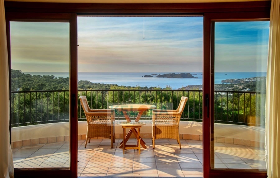 09 Kelosa Ibiza sunset Villa with sea view in Cala Tarida WM