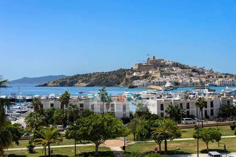 08 Kelosa ibiza modern apartment in first line Marina Botafoch WM