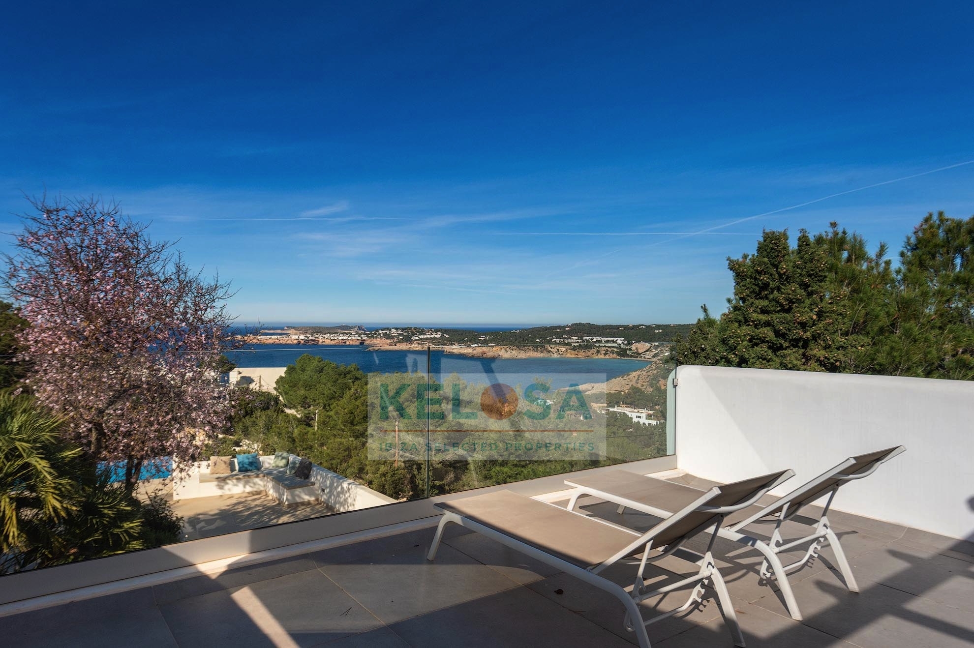 12 Kelosa Ibiza Modernized villa with sea view in Cala Moli NEW WM