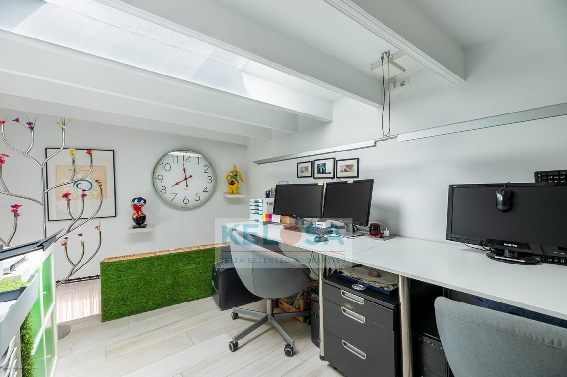 10 Kelosa Reformed townhouse with view in Dalt Vila WM