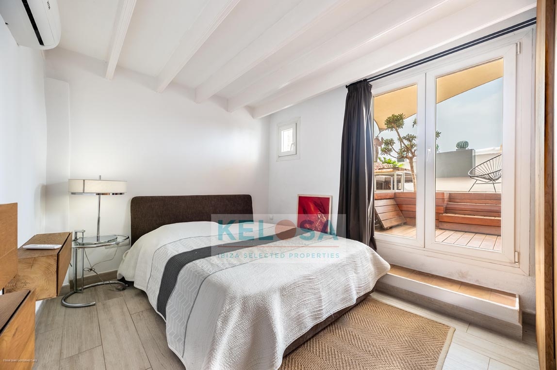 11 Kelosa Reformed townhouse with view in Dalt Vila WM