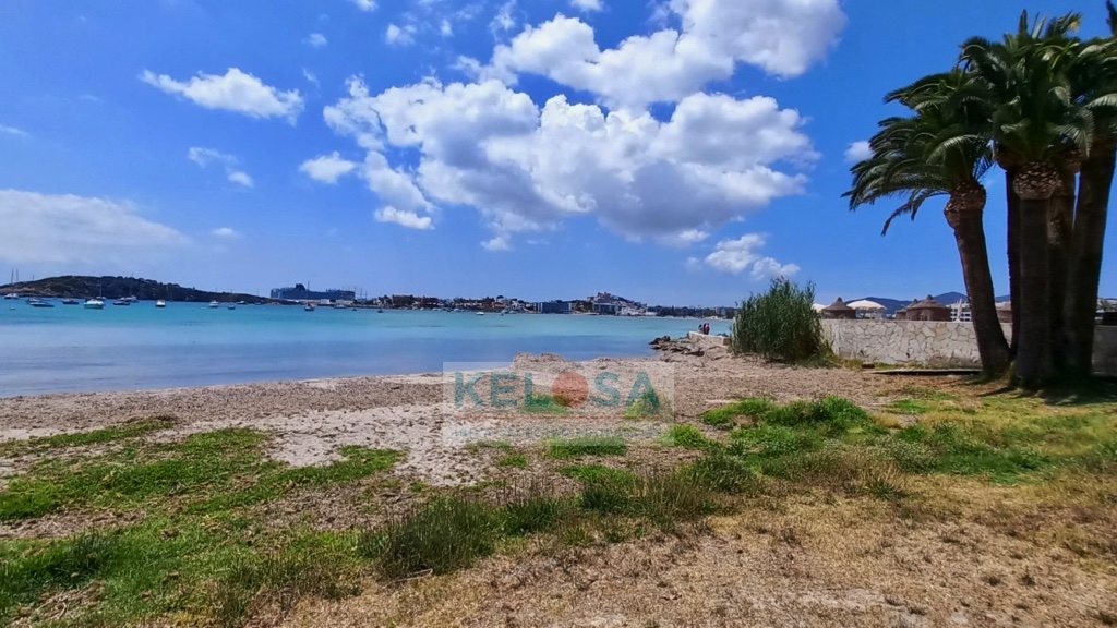 12 Seaview beach 1 239108 Frontline Ibiza Talamanca seaview WM