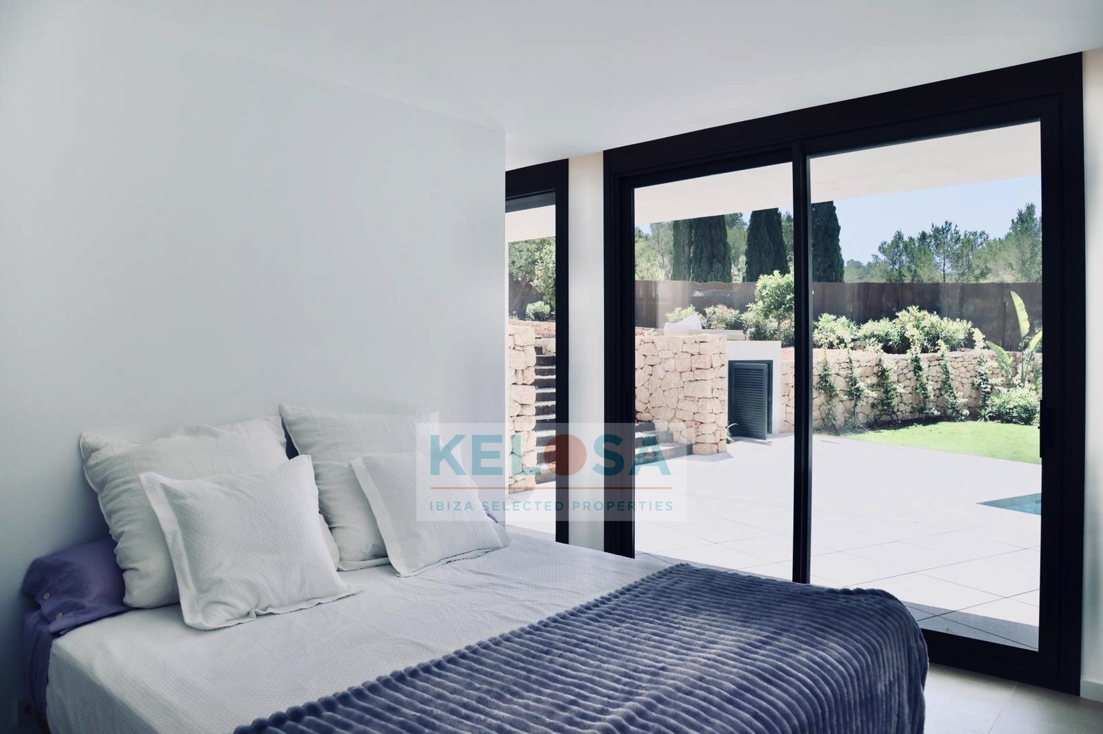 12 kelosa Modern comfortable villa in–Roca Llisa Golf Ibiza WM