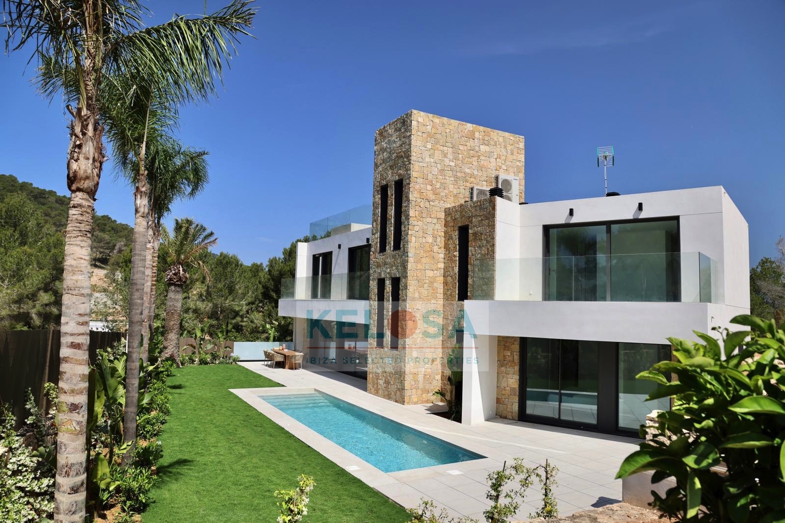 18 kelosa Modern comfortable villa in–Roca Llisa Golf Ibiza WM