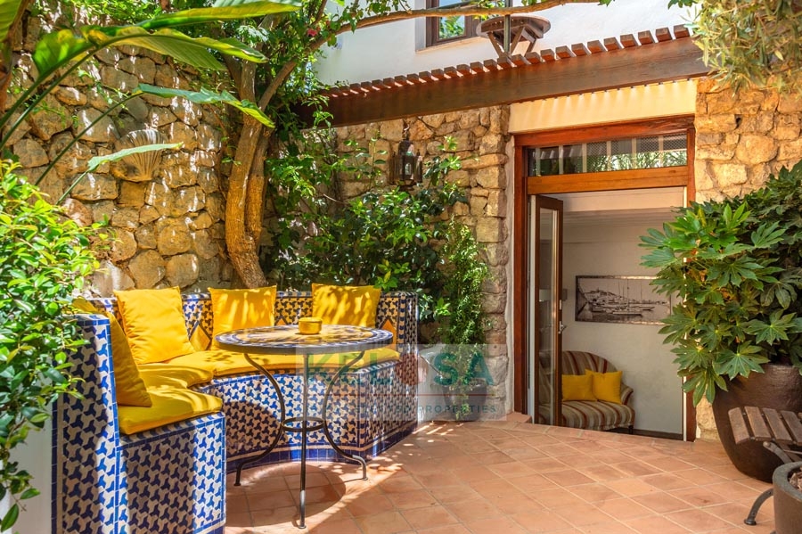 3 Kelosa Ibiza large townhouse view Dalt Vila