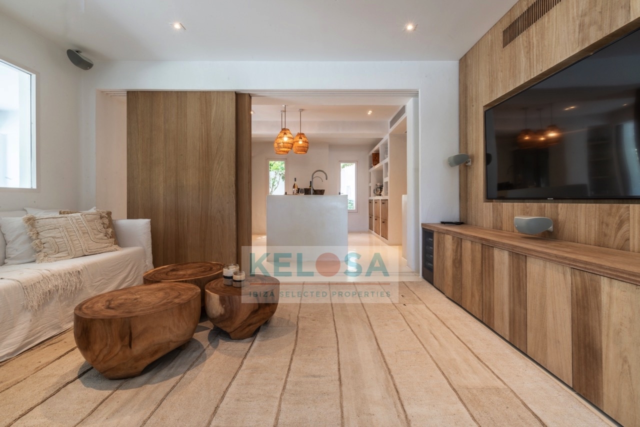 09 Kelosa Ibiza Mediterranean beach house first line sea Cala Vadella WM