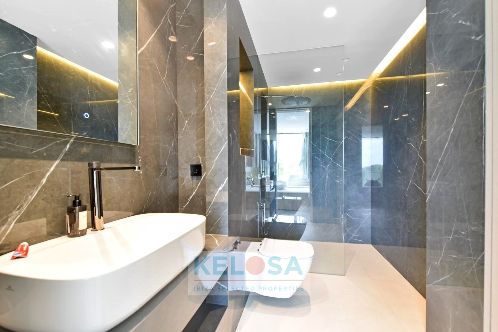 KELOSA VILLA JAMIA CAN FURNET WM 013