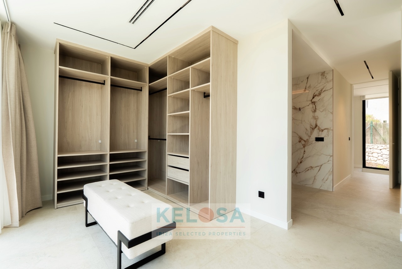 KELOSA   VILLA LA BONITA   WM 012