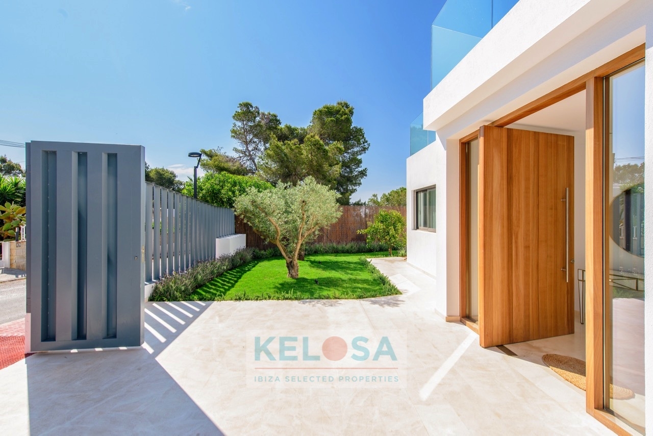 KELOSA   VILLA CAP MARTINET   WM low res 008