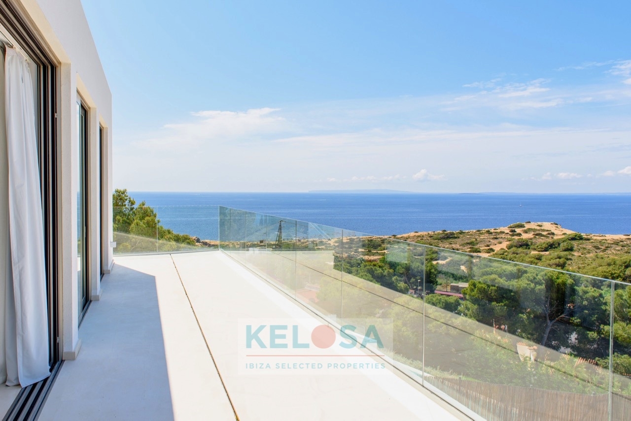 KELOSA   VILLA CAP MARTINET   WM low res 032