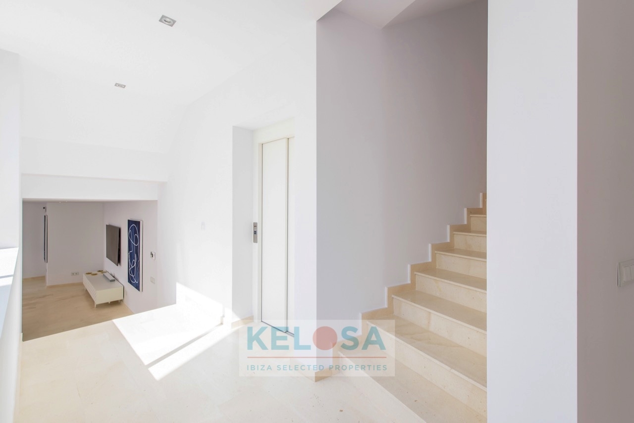 KELOSA   VILLA CAP MARTINET   WM low res 040