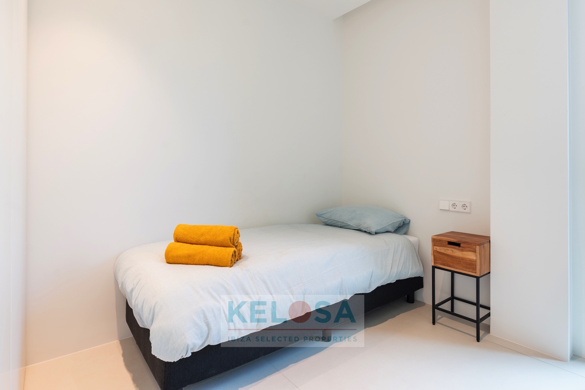 KELOSA APT. BY URBANIA  WM 018