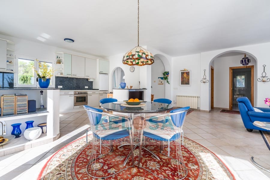 20KELOSA CASA CALA BLANCA wm