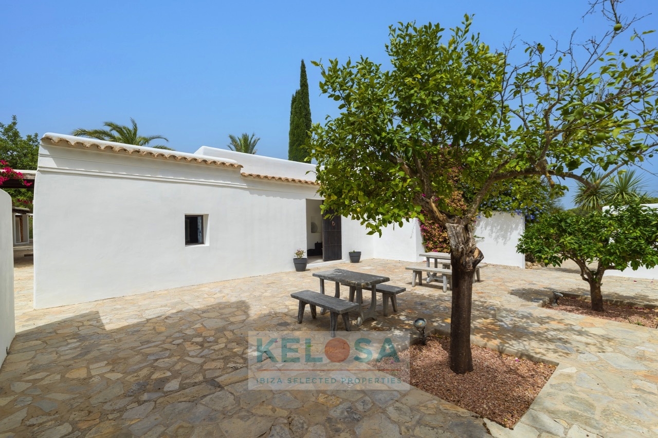 KELOSA   Finca Josephet   Camino viejo Can Furnet 008