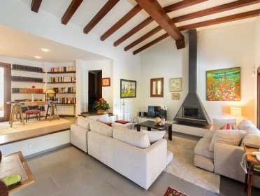 04 kelosa ibiza Classic mediterranean villa in San Agustin